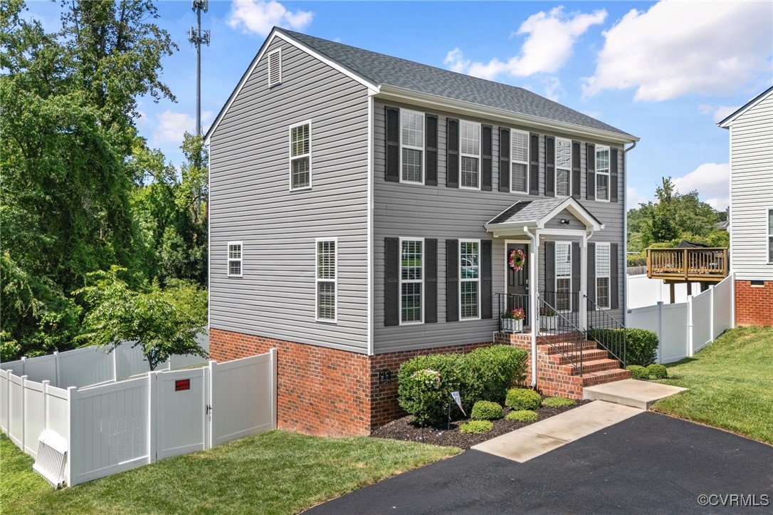 1602 Dillyn Pl