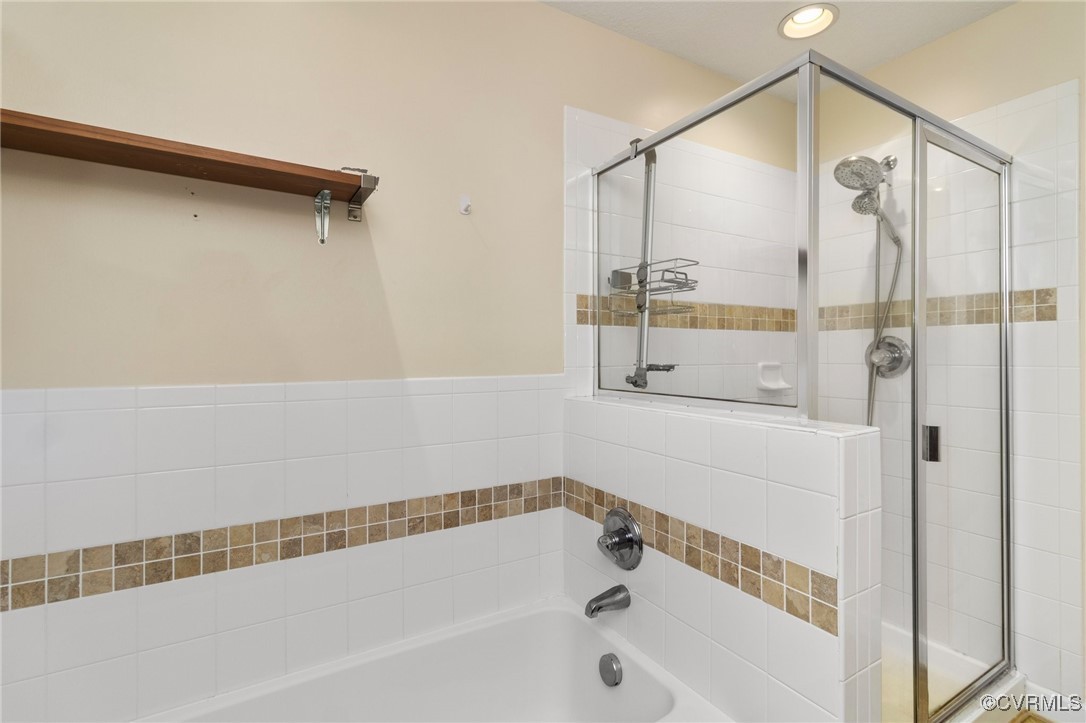 5529 Frog Pond Ln