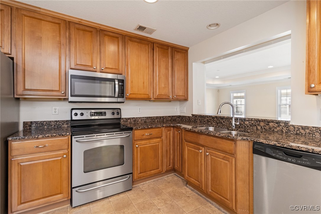 5529 Frog Pond Ln