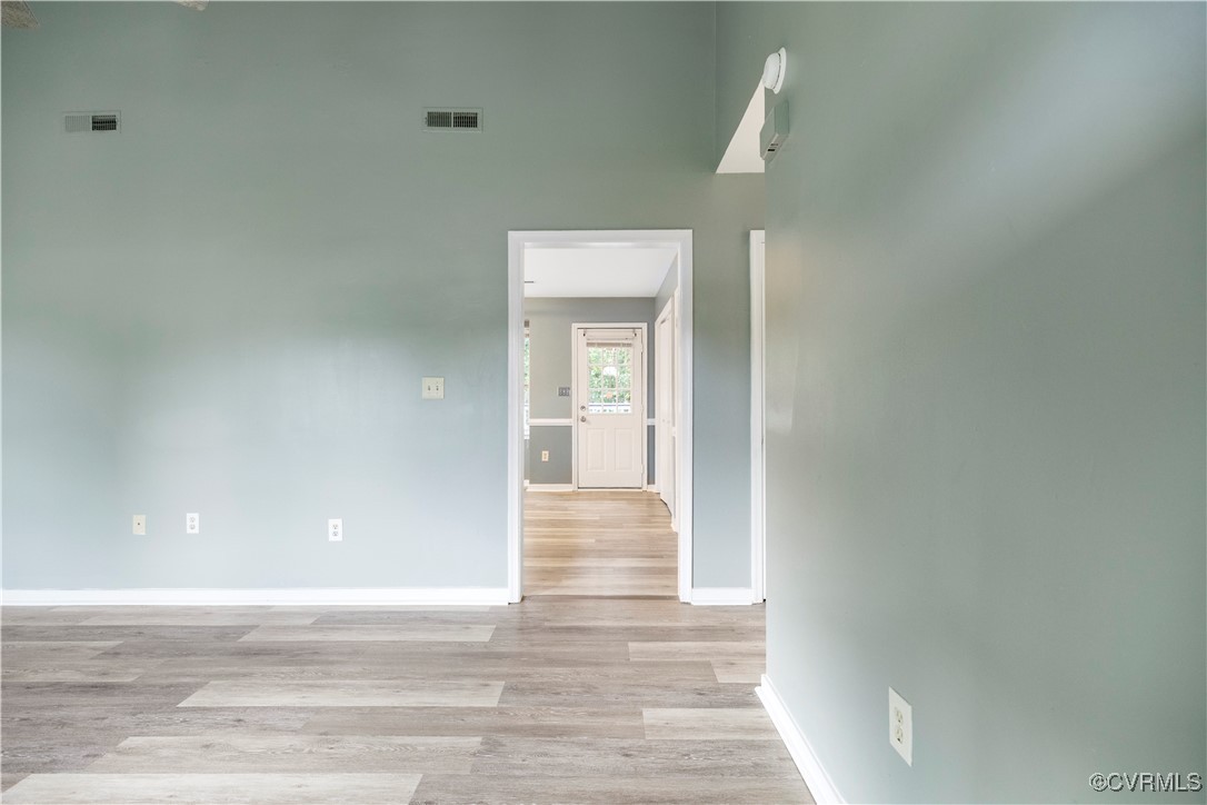 4803 White Manor Ct