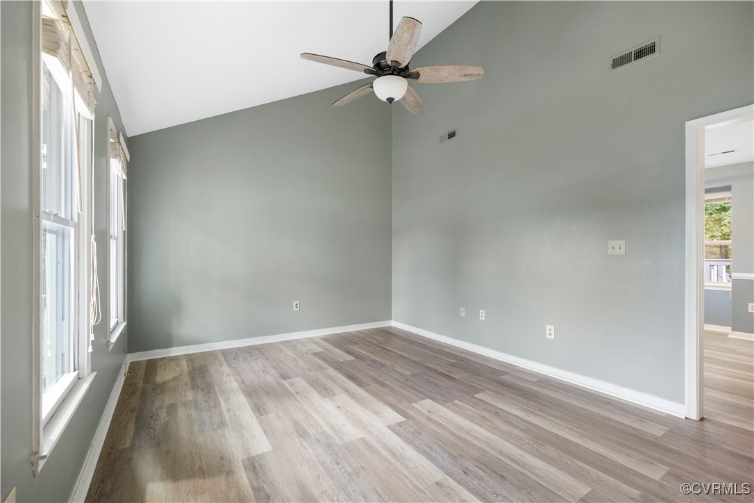 4803 White Manor Ct