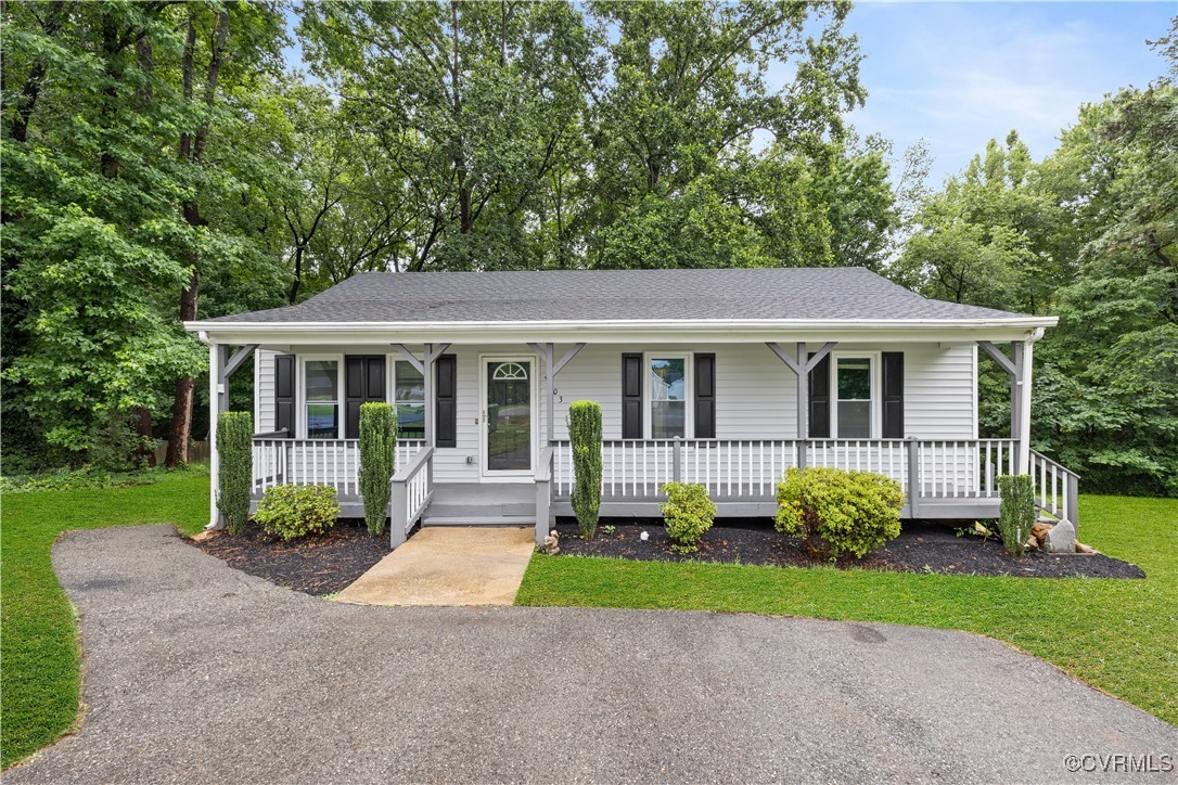 4803 White Manor Ct