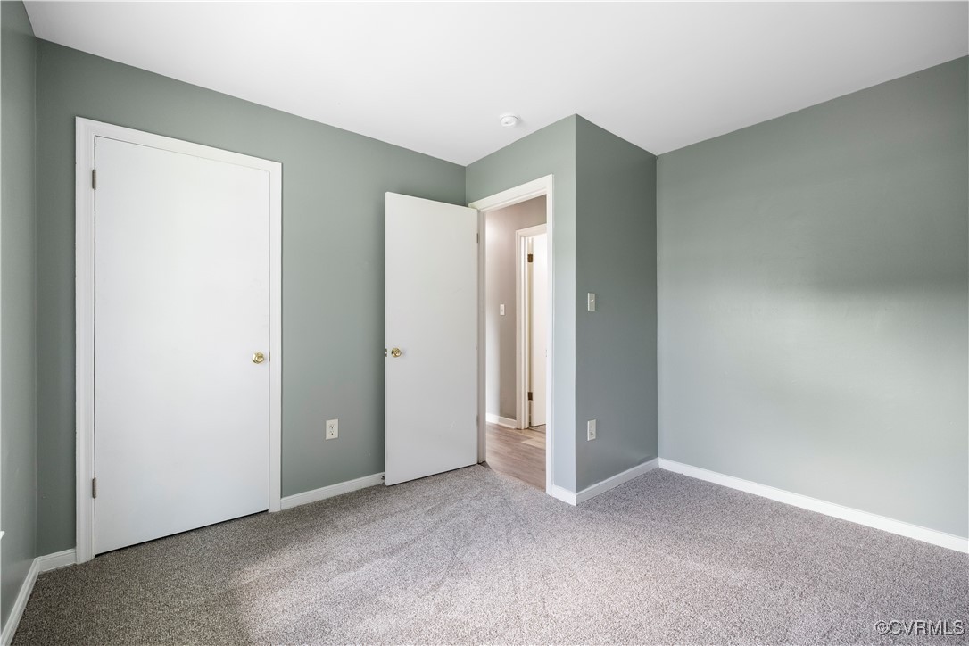 4803 White Manor Ct