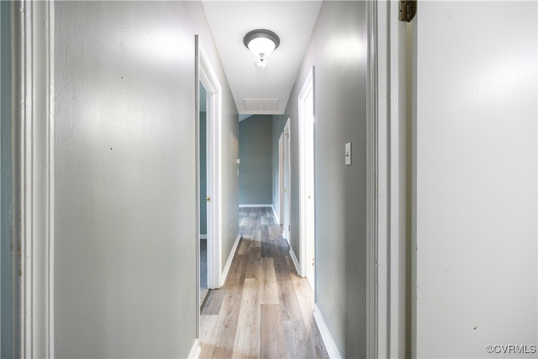 4803 White Manor Ct