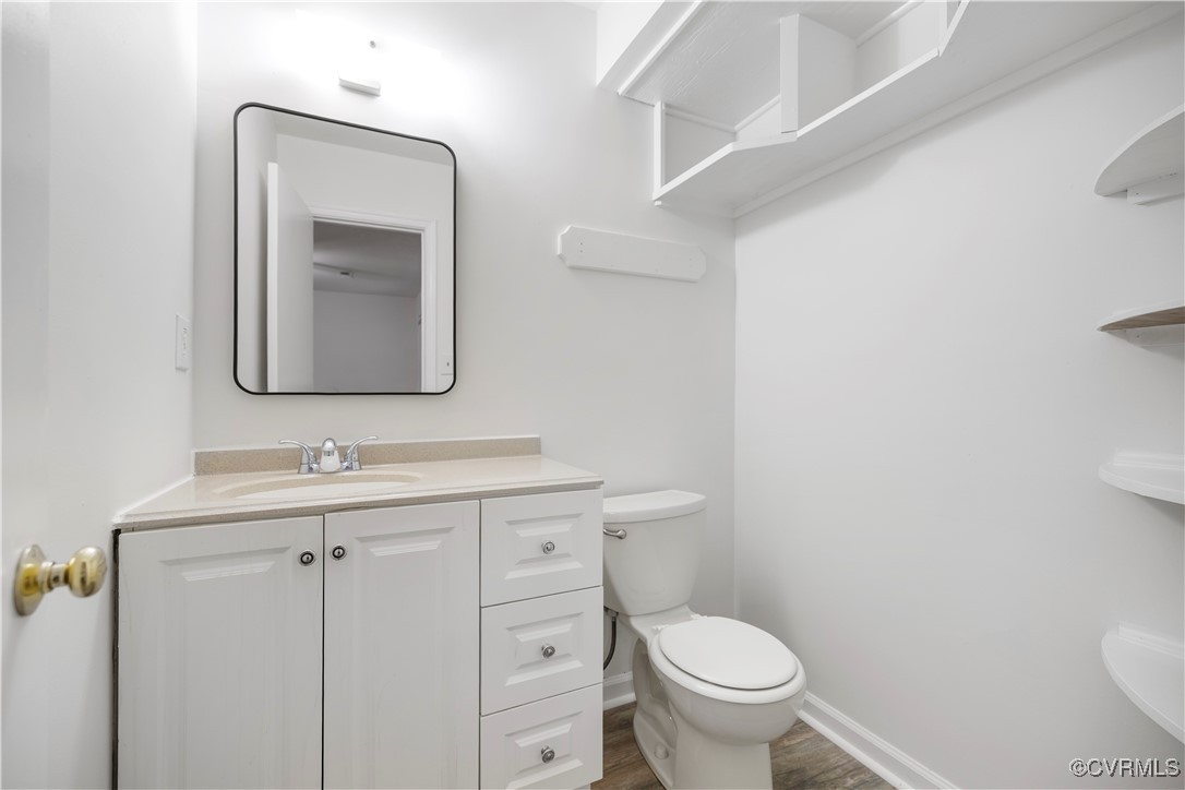 4803 White Manor Ct