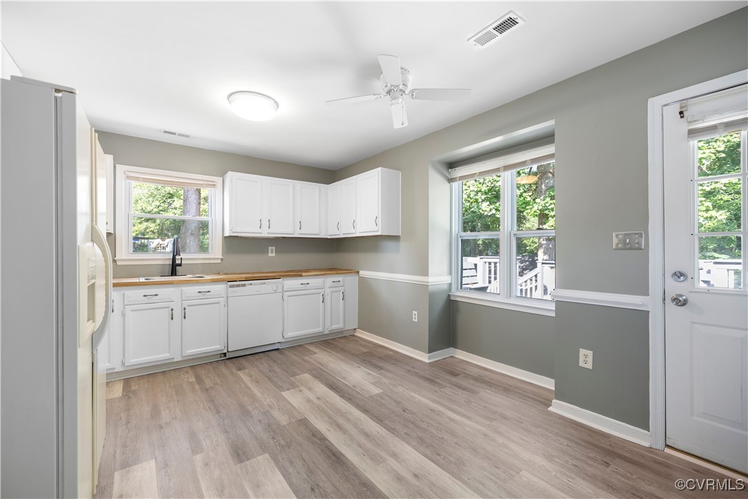 4803 White Manor Ct