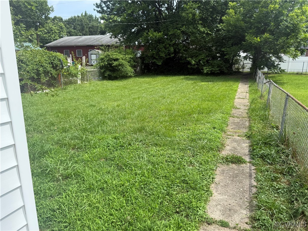 2306 Yorktown Ave