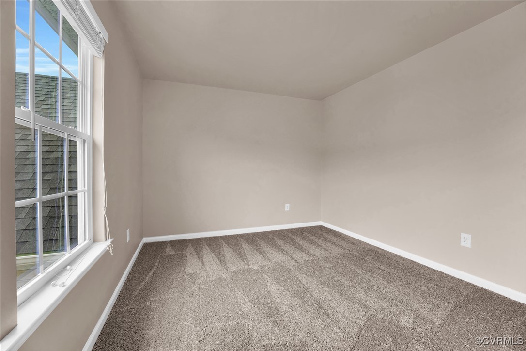 1924 White Mountain Dr