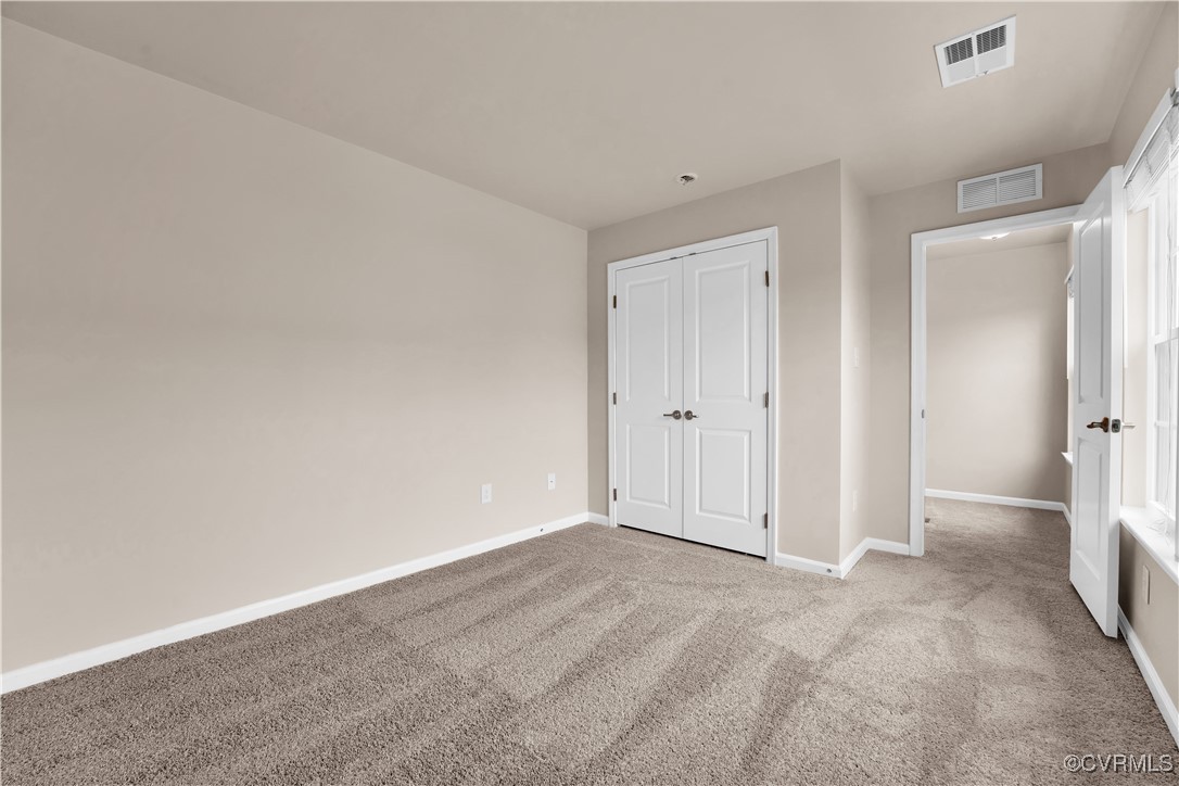 1924 White Mountain Dr