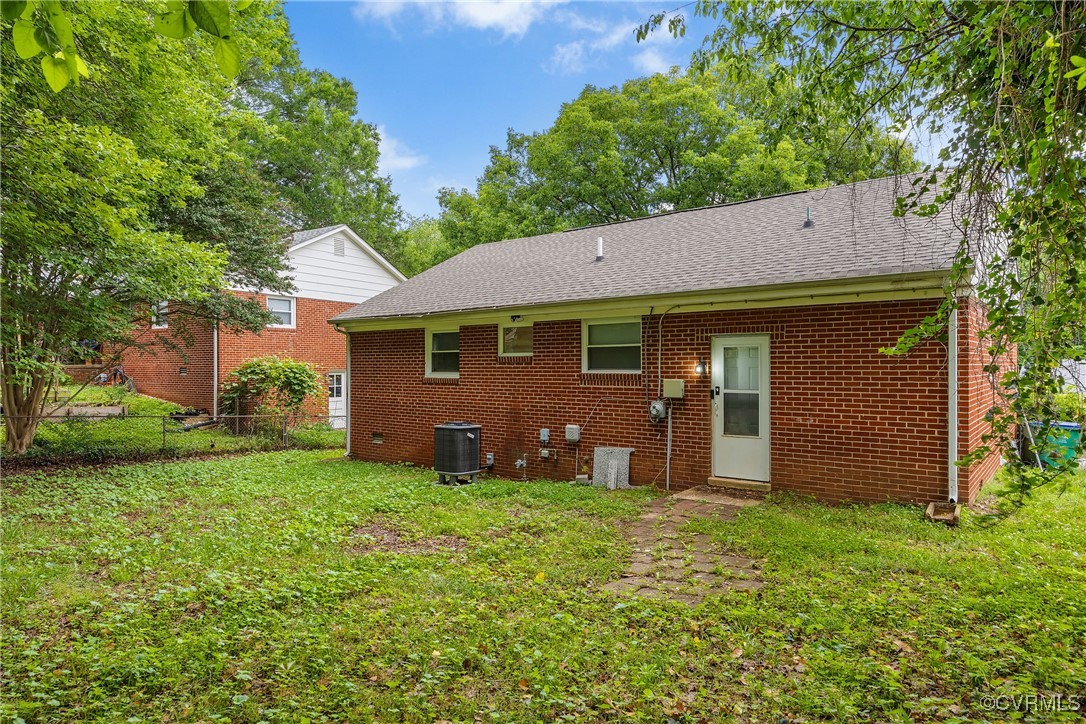 2924 Glenan Dr