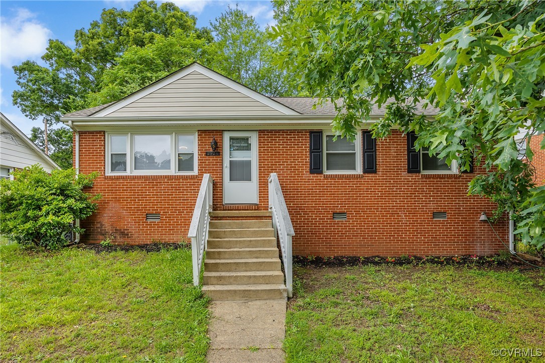 2924 Glenan Dr