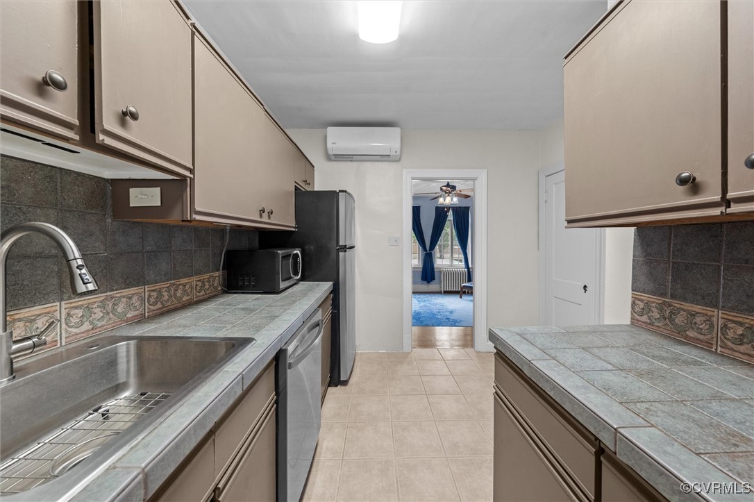 515 N Arthur Ashe Blvd Unit#U2