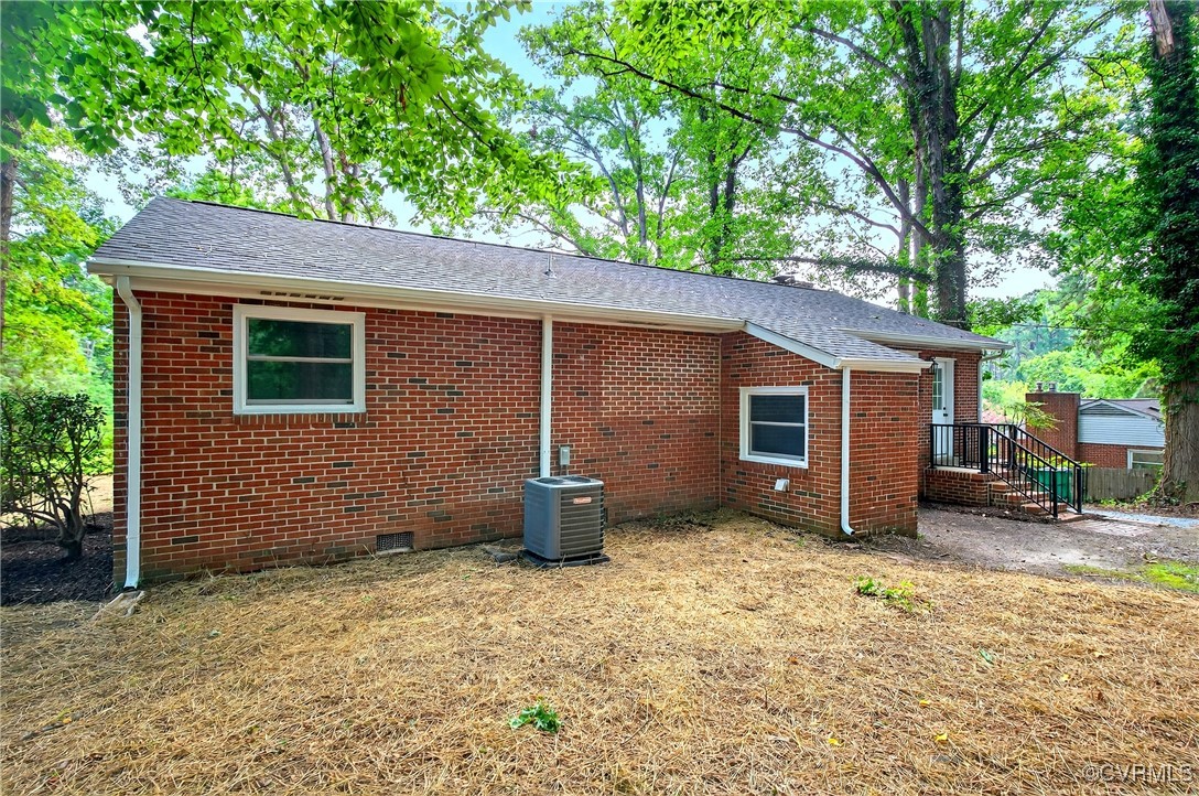 6925 Montauk Dr