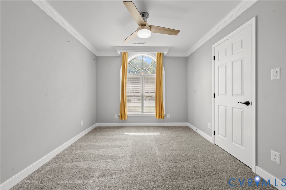 12312 Goldengate Pl