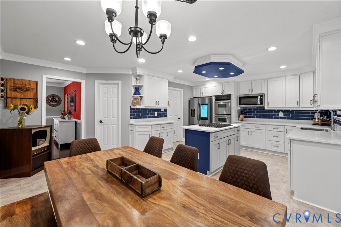12312 Goldengate Pl