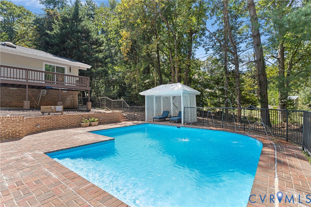 3000 River Hills Ter