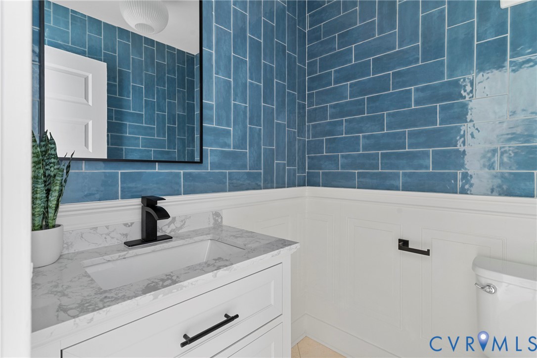 3000 River Hills Ter