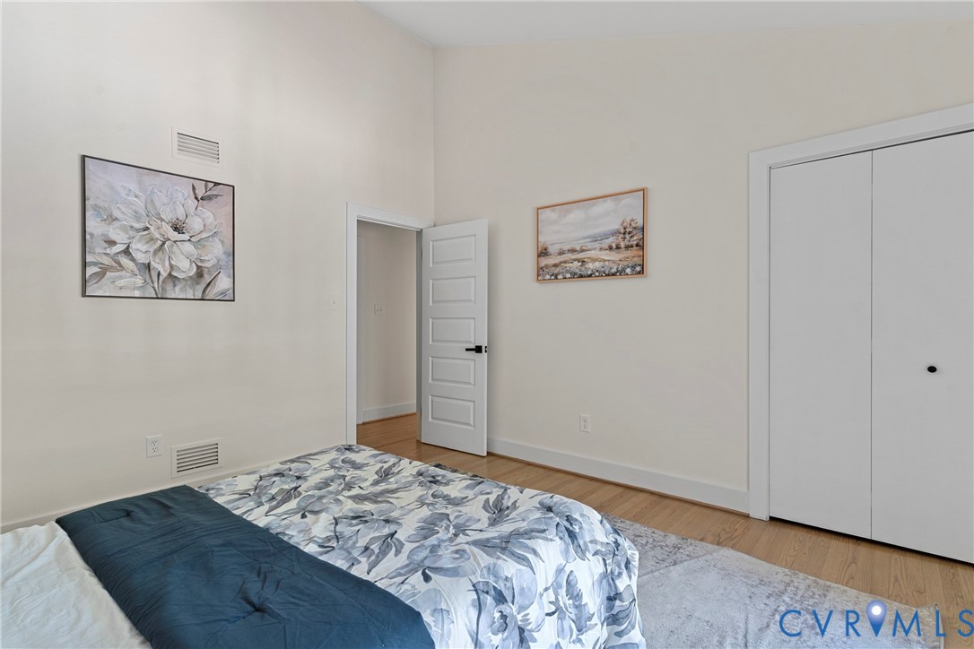 3000 River Hills Ter