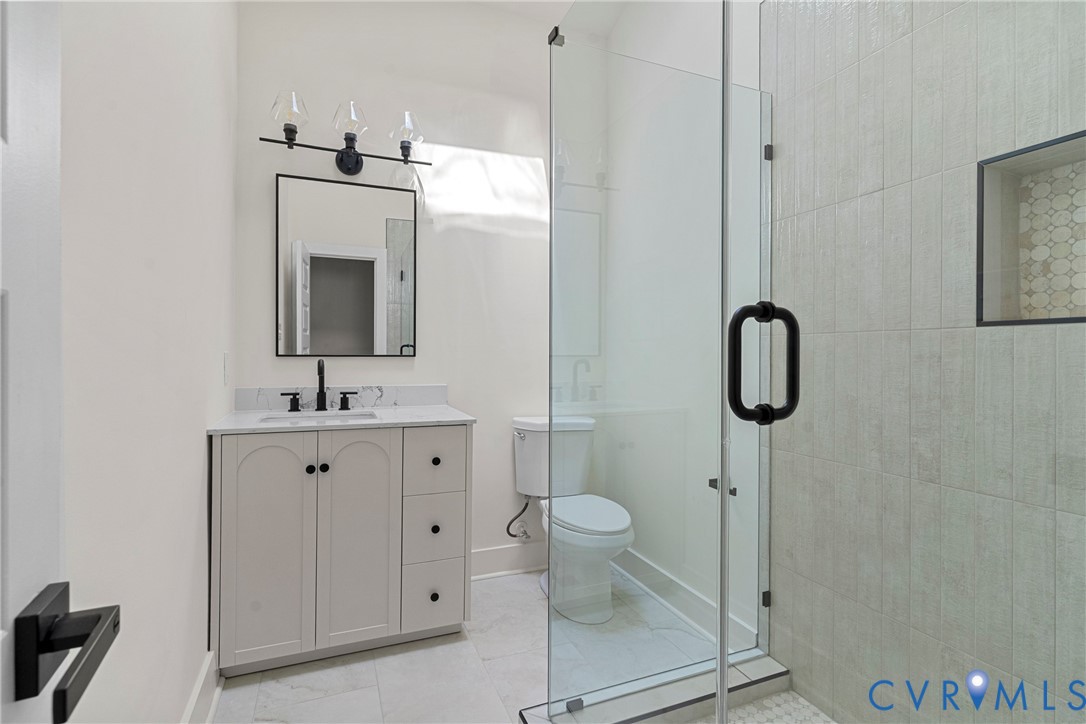 3000 River Hills Ter