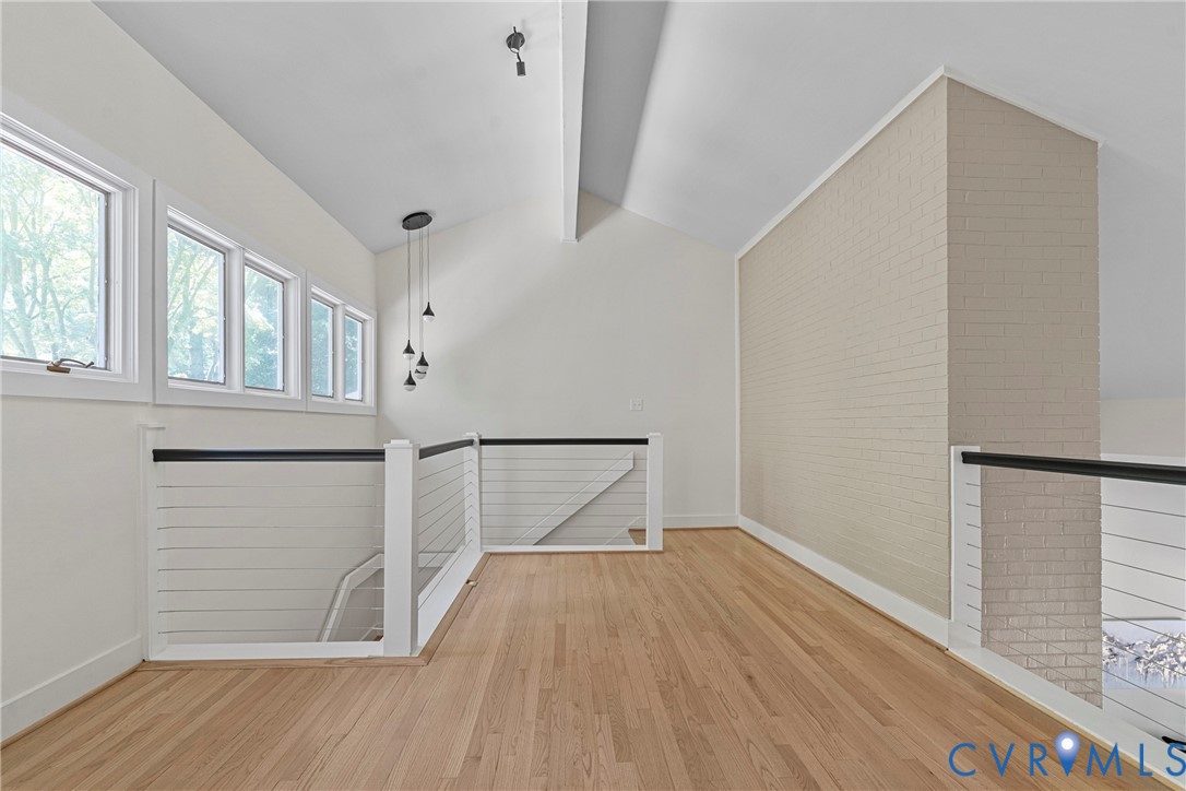 3000 River Hills Ter