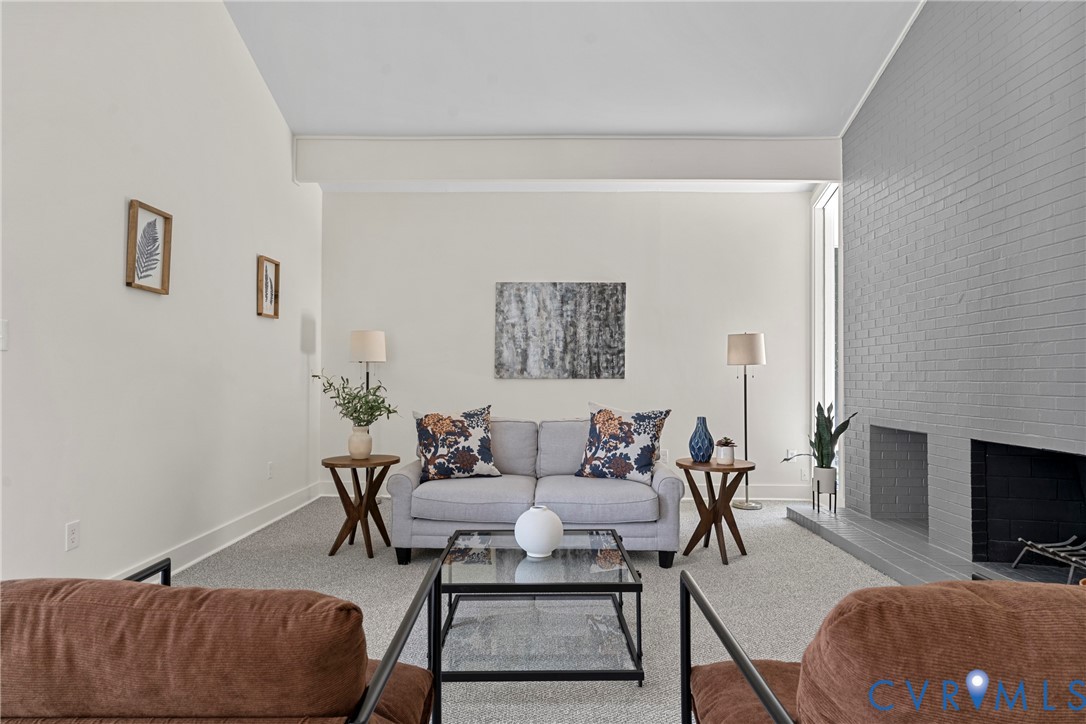 3000 River Hills Ter