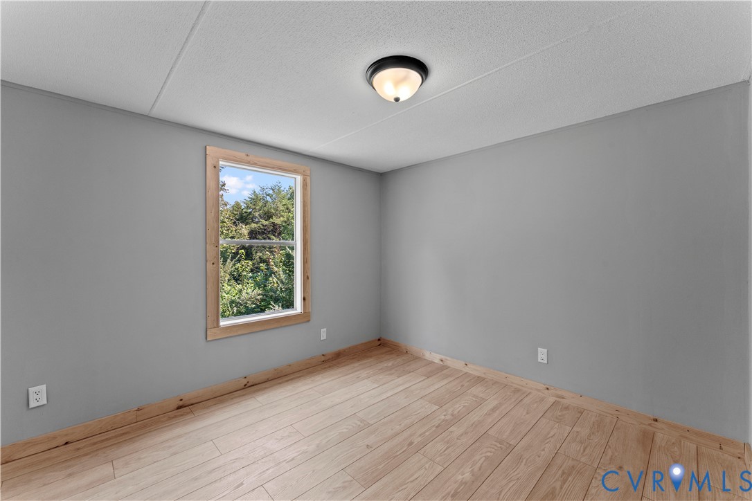 51 Deerfield Acres Dr