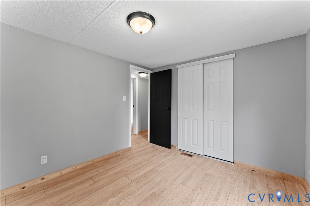 51 Deerfield Acres Dr