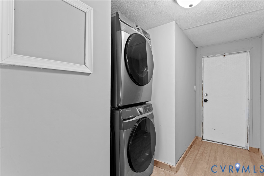 51 Deerfield Acres Dr