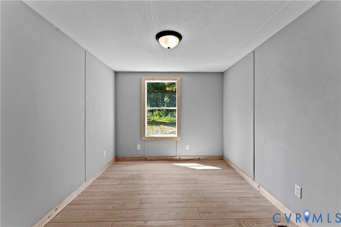 51 Deerfield Acres Dr