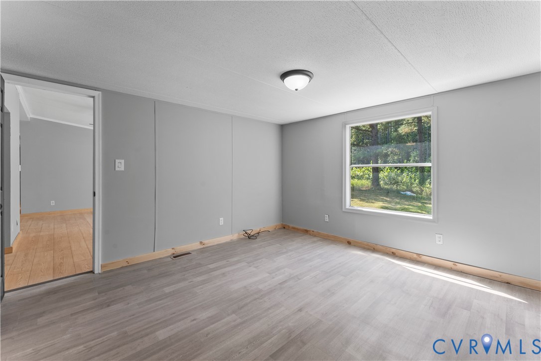 51 Deerfield Acres Dr