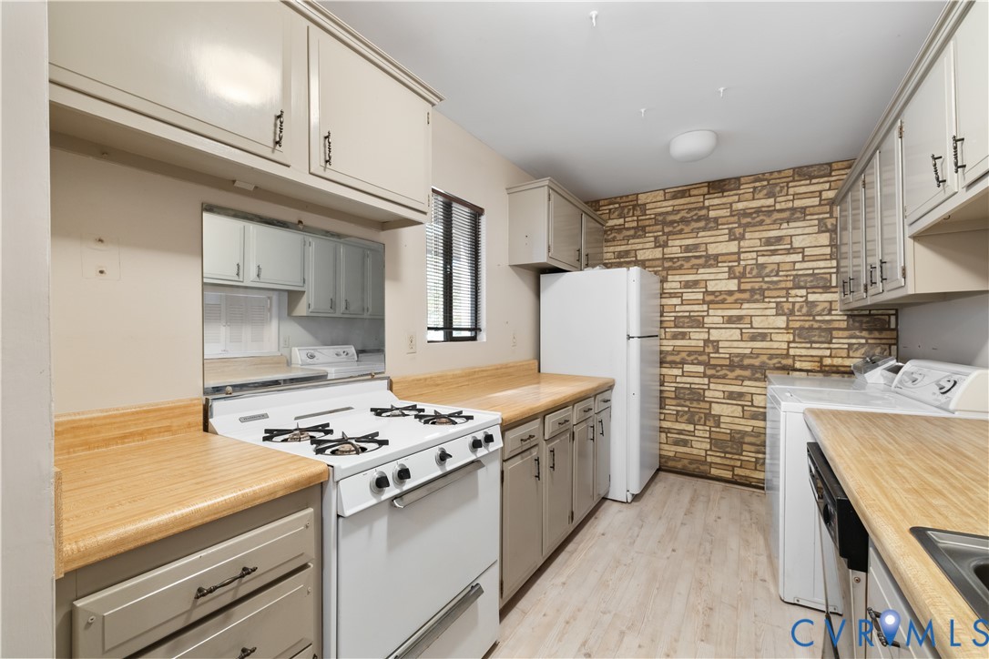 11735 S Briar Patch Dr