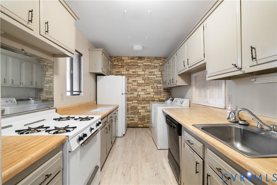 11735 S Briar Patch Dr