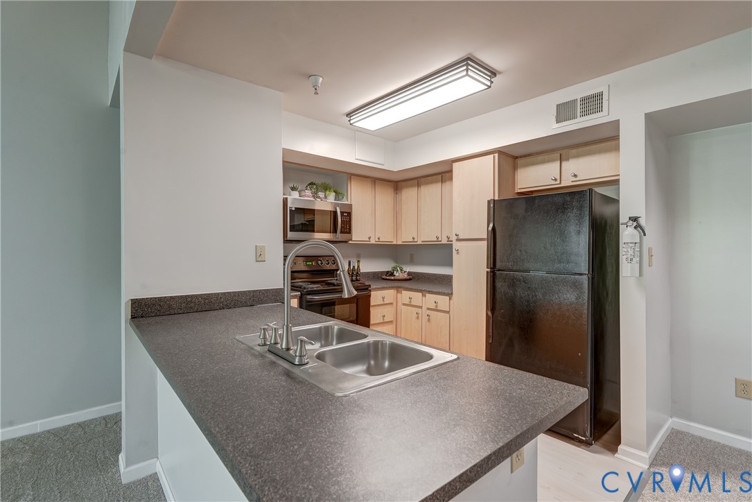 734 Bristol Village Dr Unit#305