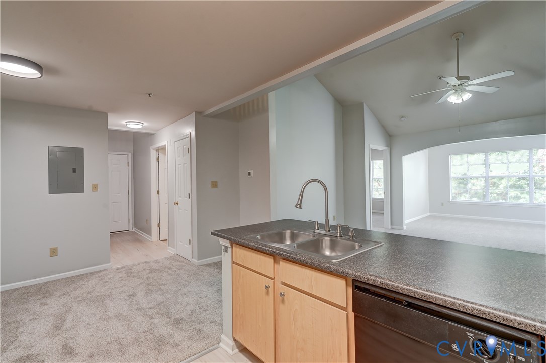 734 Bristol Village Dr Unit#305