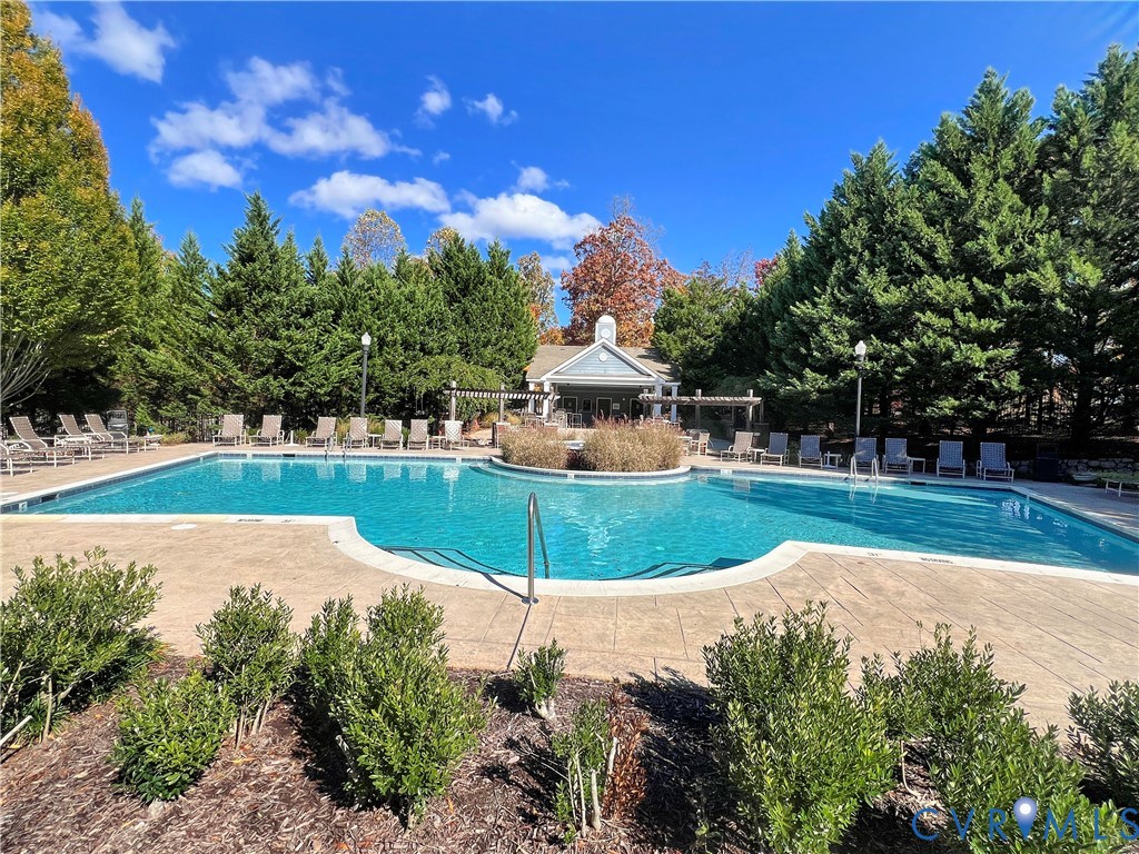 734 Bristol Village Dr Unit#305