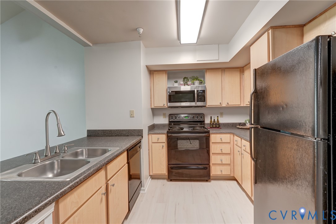 734 Bristol Village Dr Unit#305