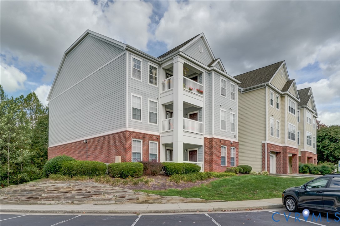 734 Bristol Village Dr Unit#305