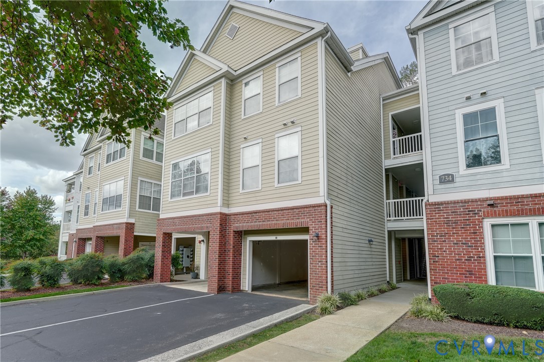 734 Bristol Village Dr Unit#305
