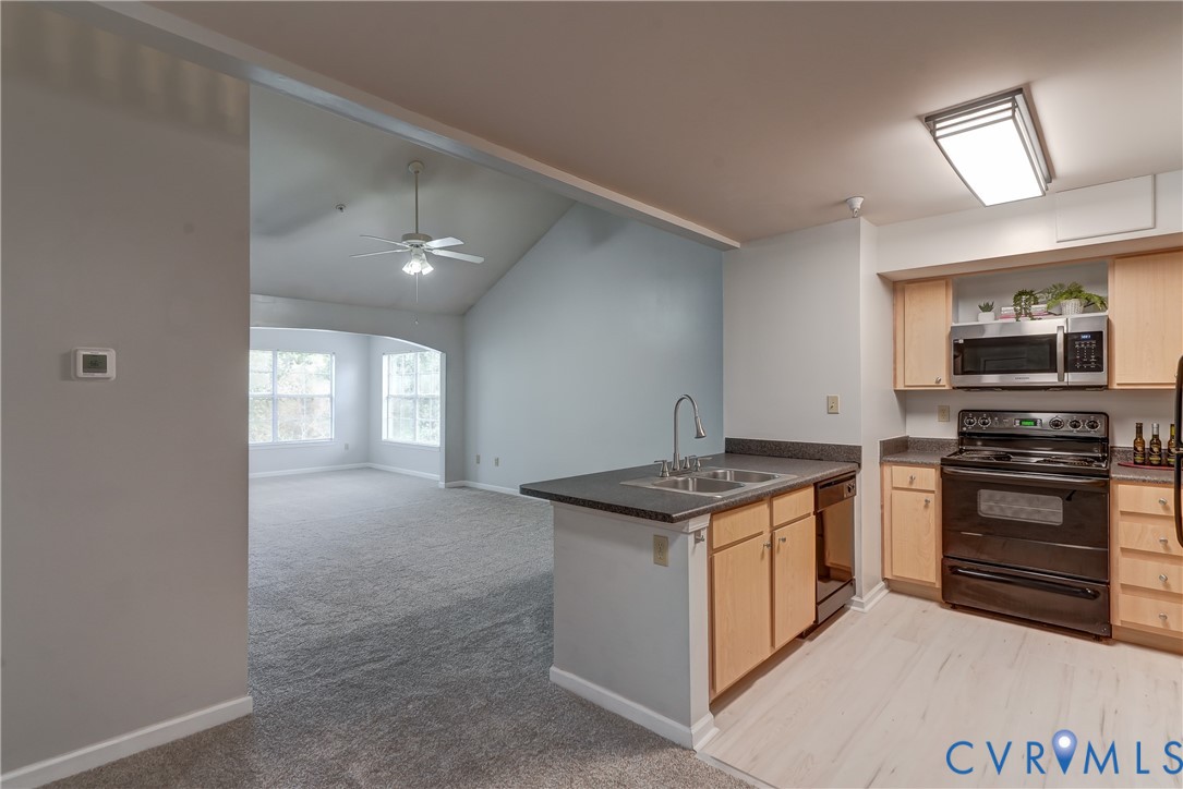 734 Bristol Village Dr Unit#305