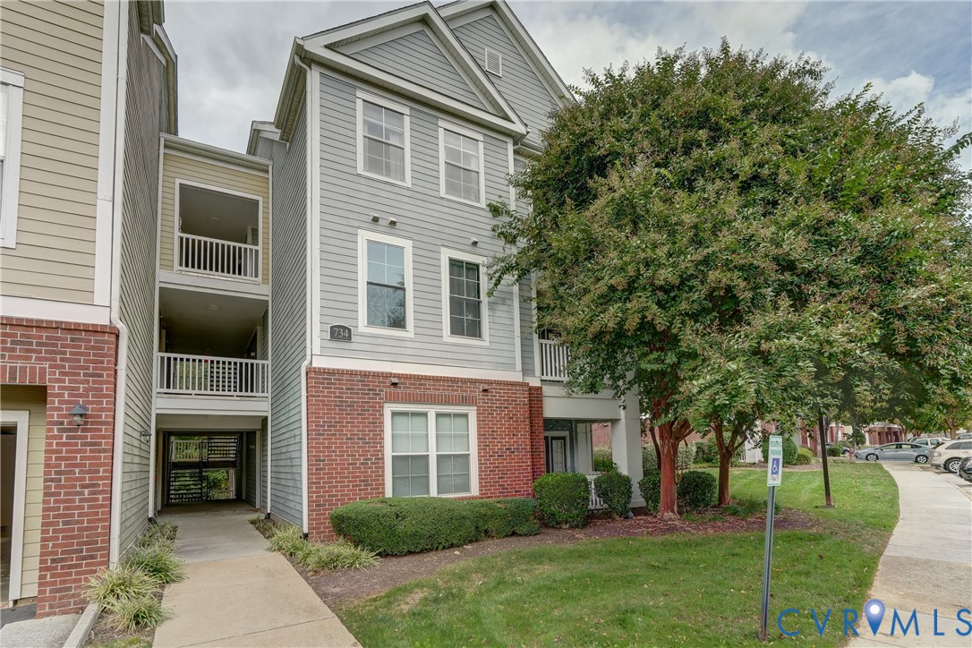 734 Bristol Village Dr Unit#305