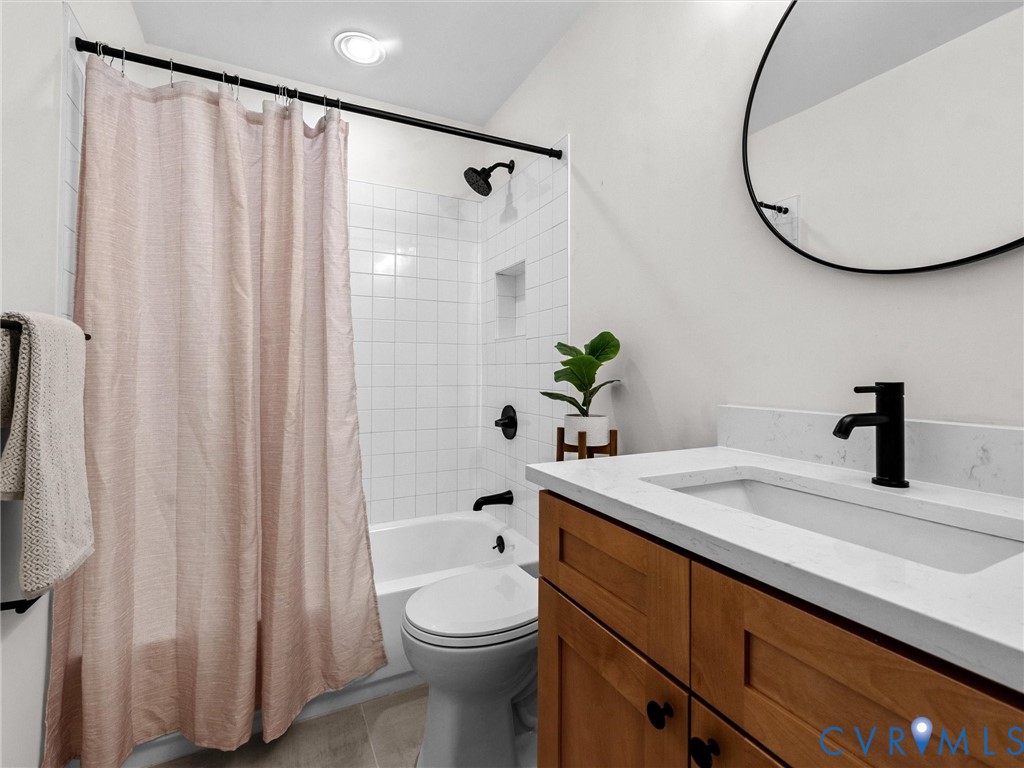 4836 Powhatan Lakes Rd