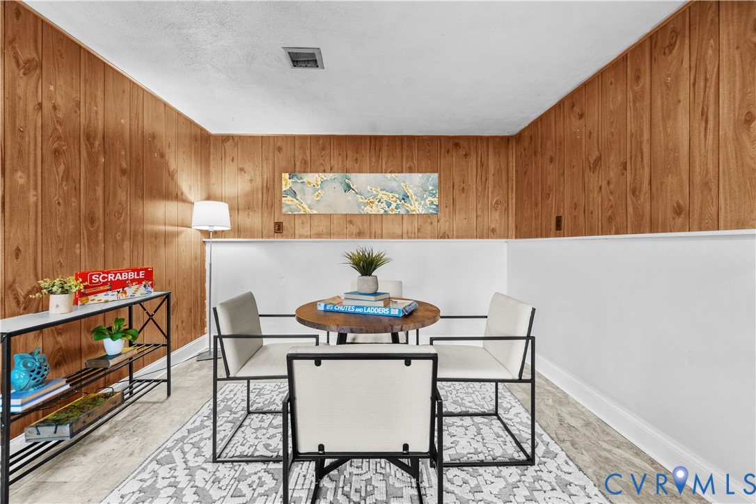 1730 Mountain Pine Blvd