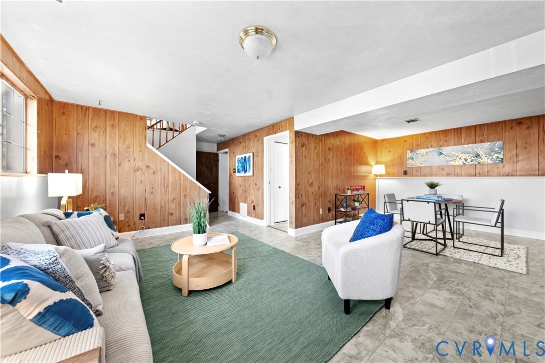 1730 Mountain Pine Blvd