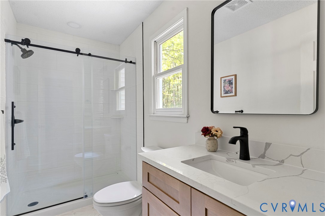 15223 Providence Woods Ln