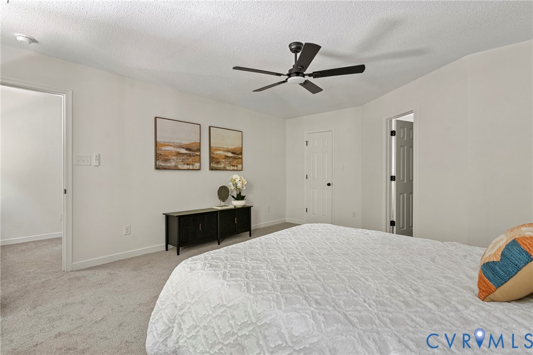 15223 Providence Woods Ln