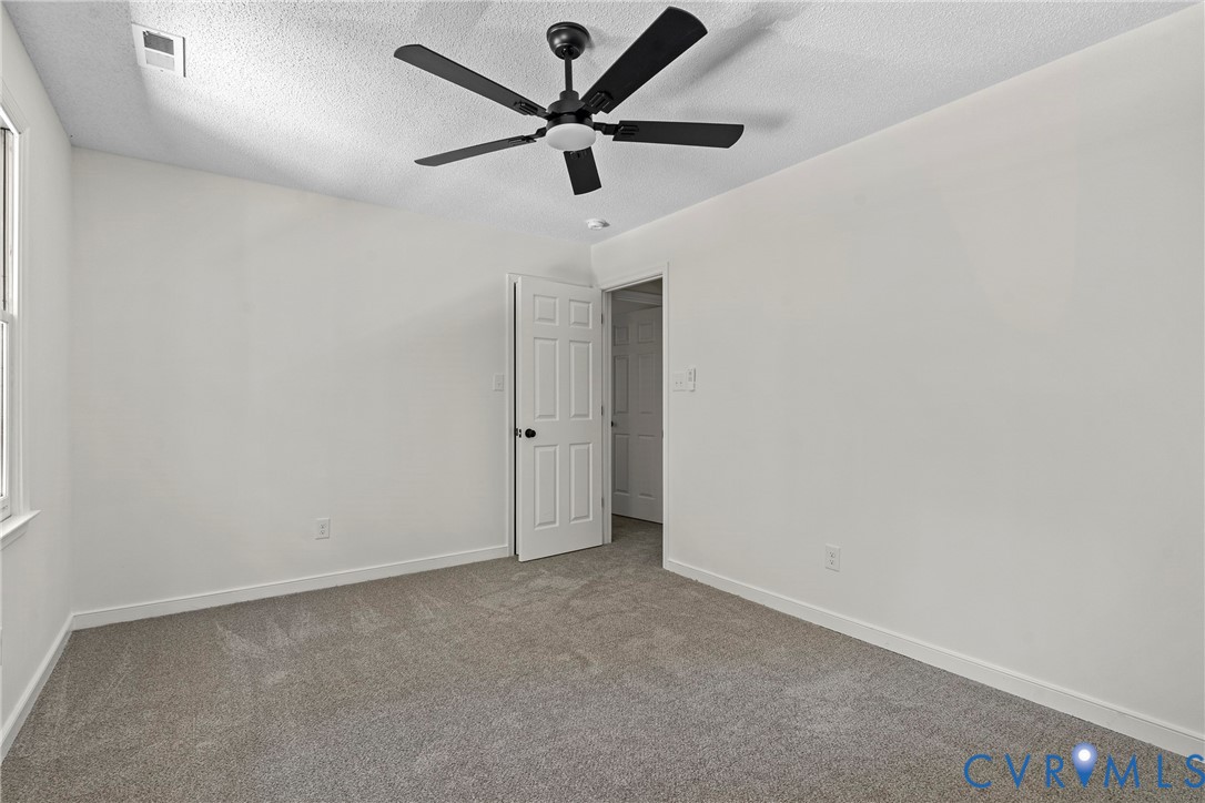 15223 Providence Woods Ln