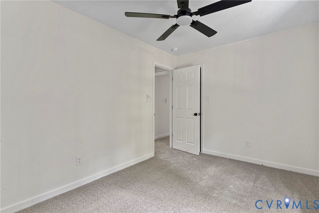 15223 Providence Woods Ln