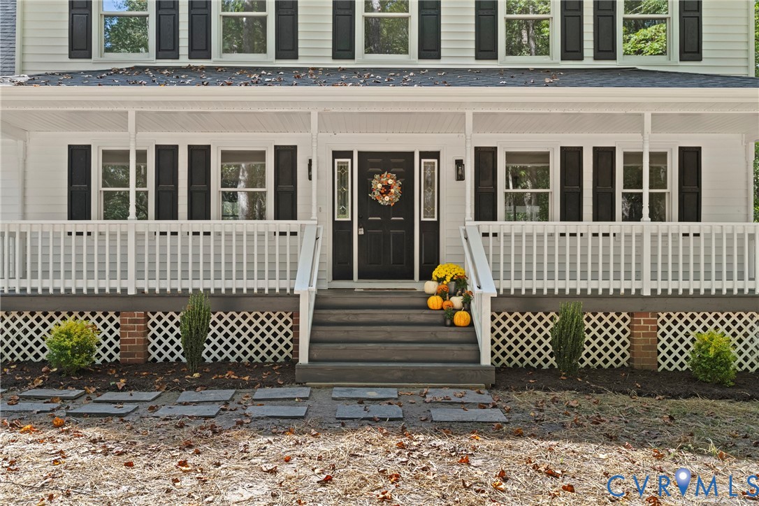 15223 Providence Woods Ln