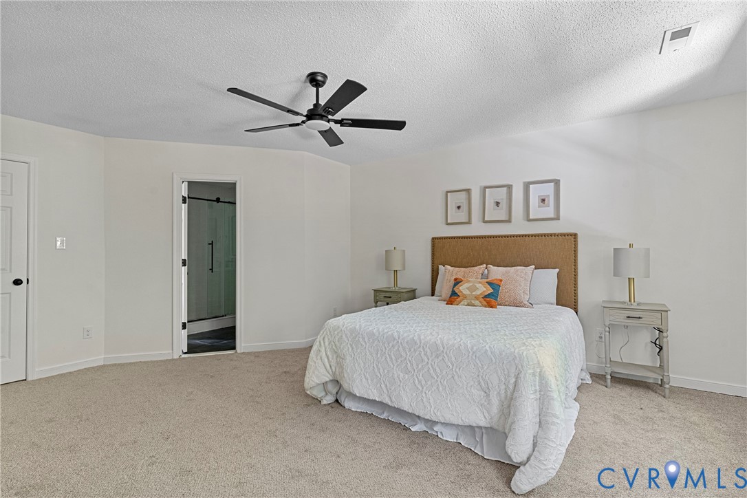 15223 Providence Woods Ln