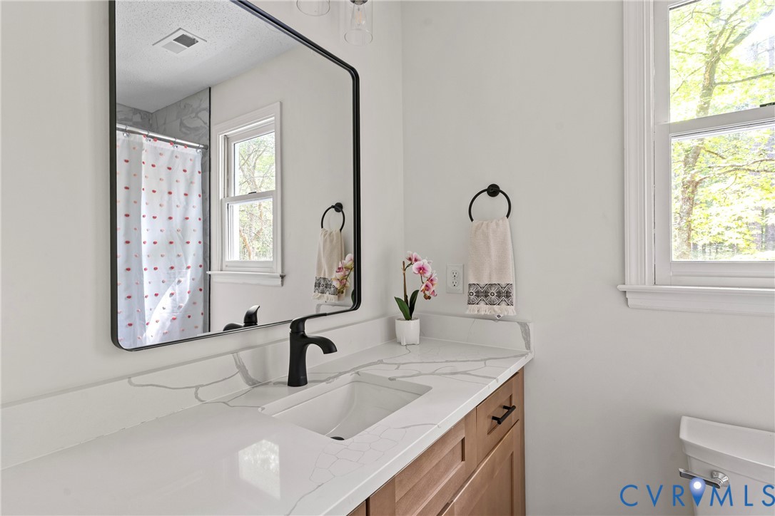 15223 Providence Woods Ln